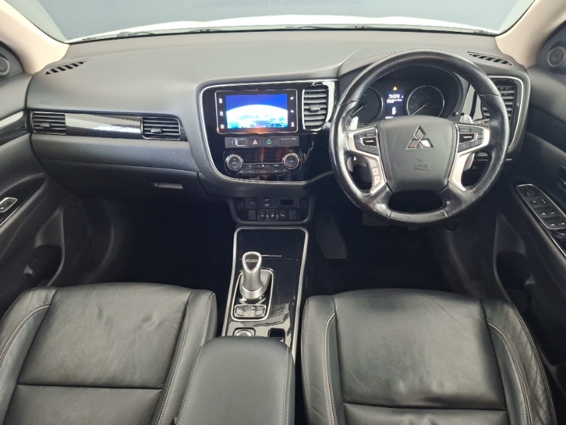 Mitsubishi Outlander 2.0 Phev 4H DP67MYW White #3