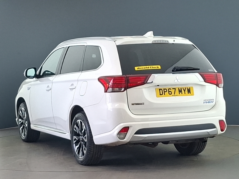 Mitsubishi Outlander 2.0 Phev 4H DP67MYW White #2