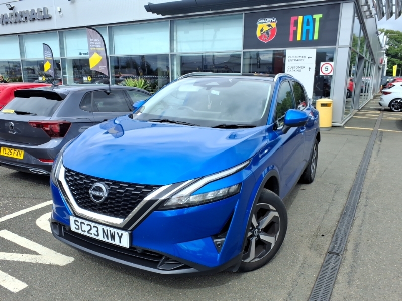 Nissan Qashqai 1.3 Dig-t Mh N-connecta Blue