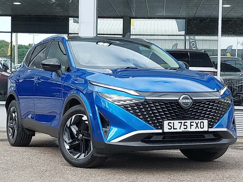 Nissan Qashqai 1.3 Dig-t Mh N-connecta Glass Roof Blue