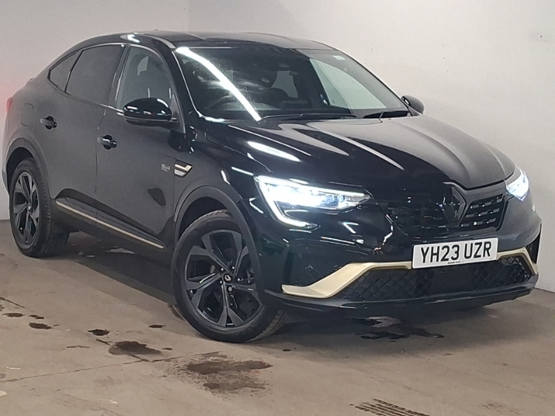Renault Arkana 1.6 E-tech Full Hybrid 145 Engineered YH23UZR Black