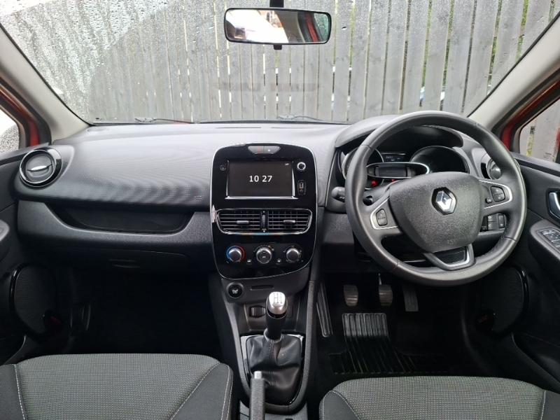 Renault Clio 0.9 Tce 90 Iconic SB19UAU Red #2
