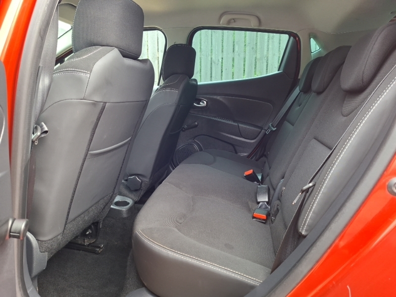 Renault Clio 0.9 Tce 90 Iconic SB19UAU Red #5
