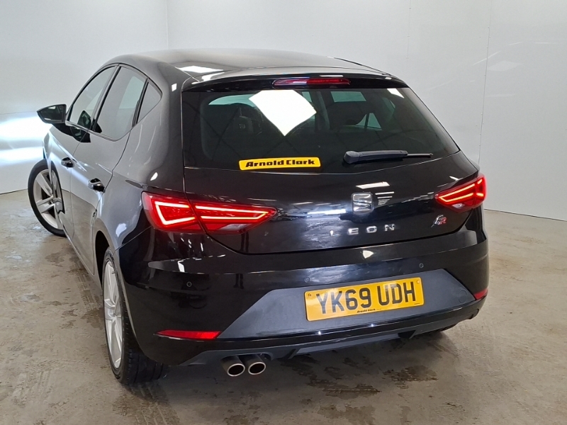 Seat Leon 1.5 Tsi Evo 150 Fr Ez YK69UDH Black #2