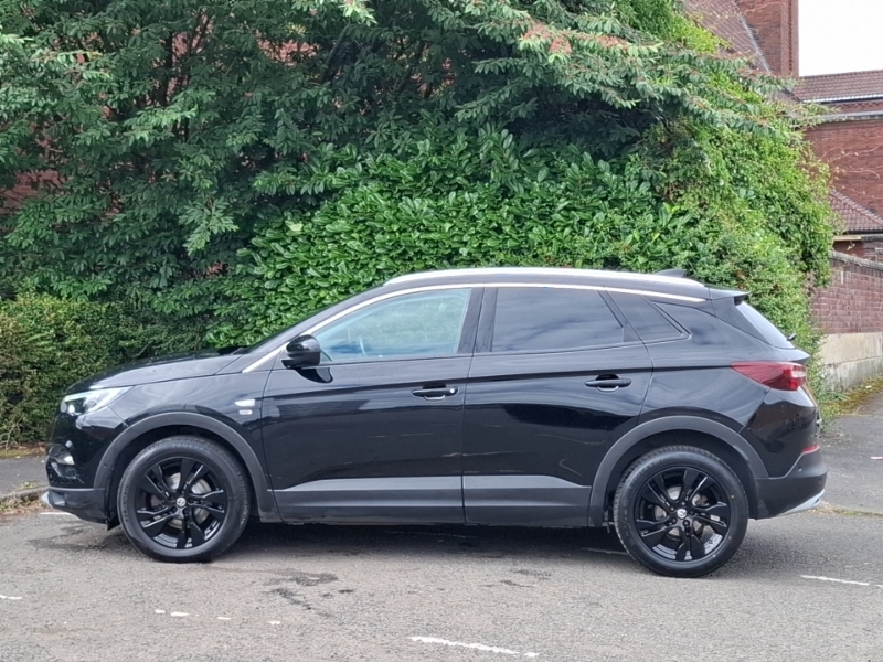 Vauxhall Grandland X 1.2 Turbo Griffin Edition SJ21MSR Black #4