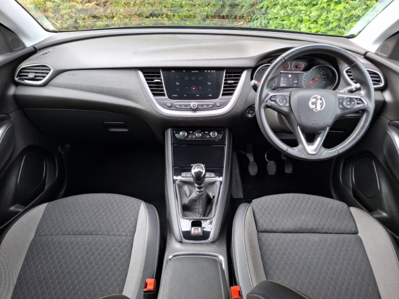 Vauxhall Grandland X 1.2 Turbo Griffin Edition SJ21MSR Black #3