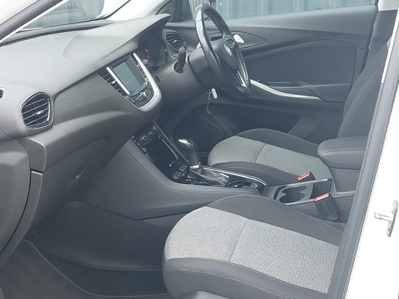 Vauxhall Grandland X 1.2 Turbo Se Premium 8 Speed DL21HFF White #5