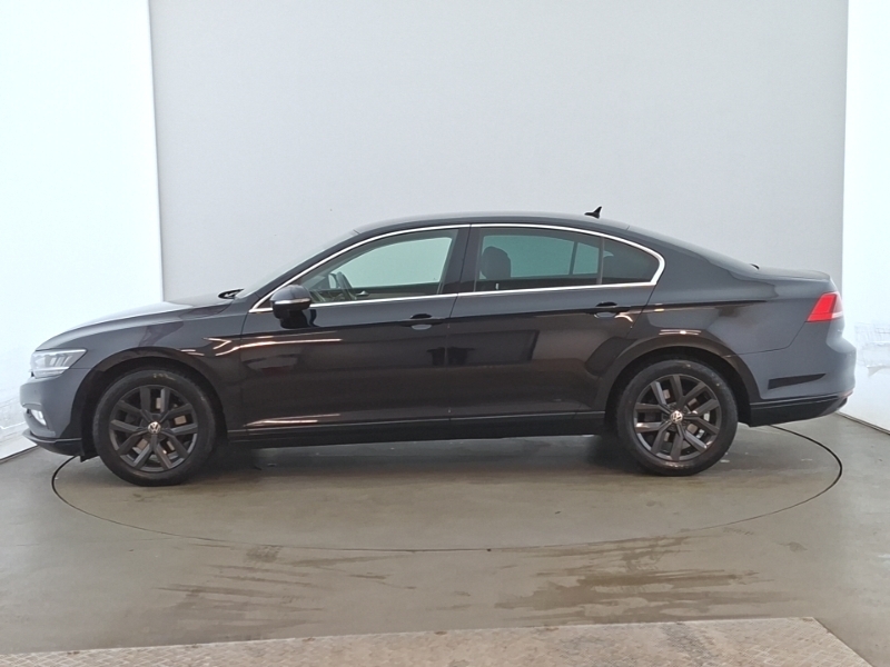 Volkswagen Passat 2.0 Tdi Evo Scr Sel Dsg Black #4