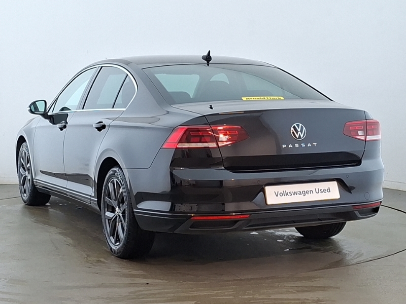 Volkswagen Passat 2.0 Tdi Evo Scr Sel Dsg Black #2