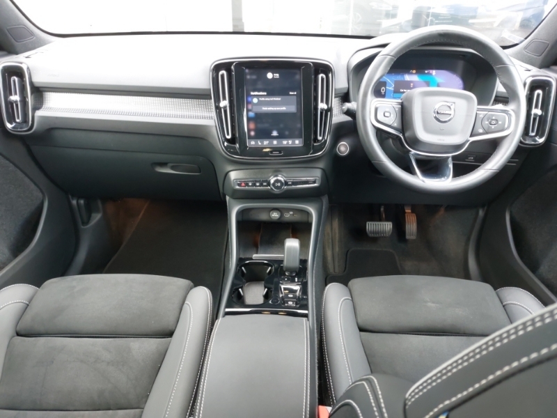Volvo XC40 2.0 B3p Plus Dark SL23AKP Blue #3