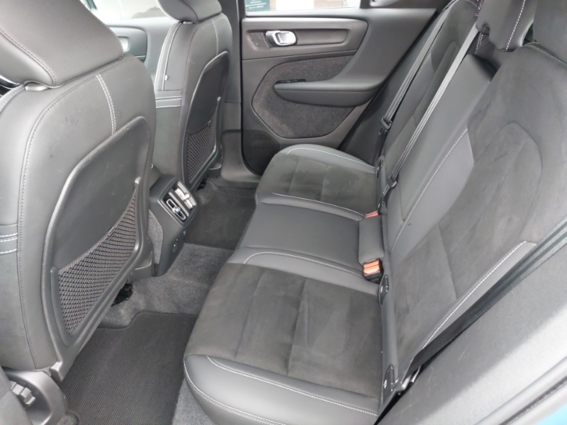 Volvo XC40 2.0 B3p Plus Dark SL23AKP Blue #6
