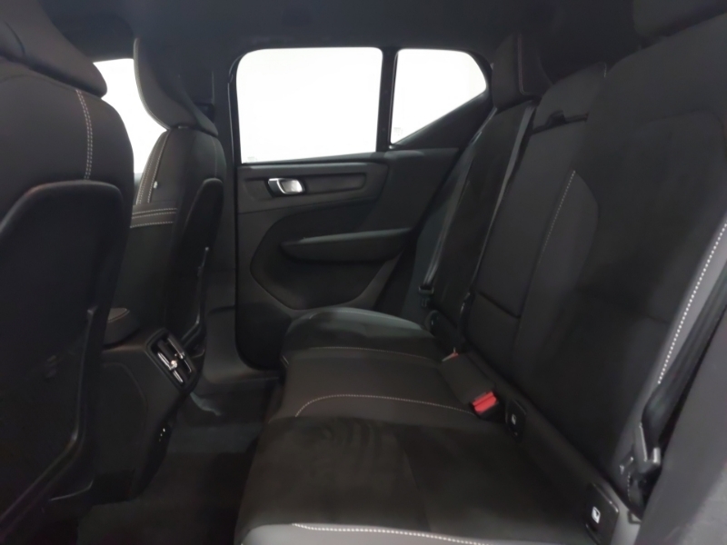 Volvo XC40 2.0 B4p Plus Dark LB25NDC Black #6