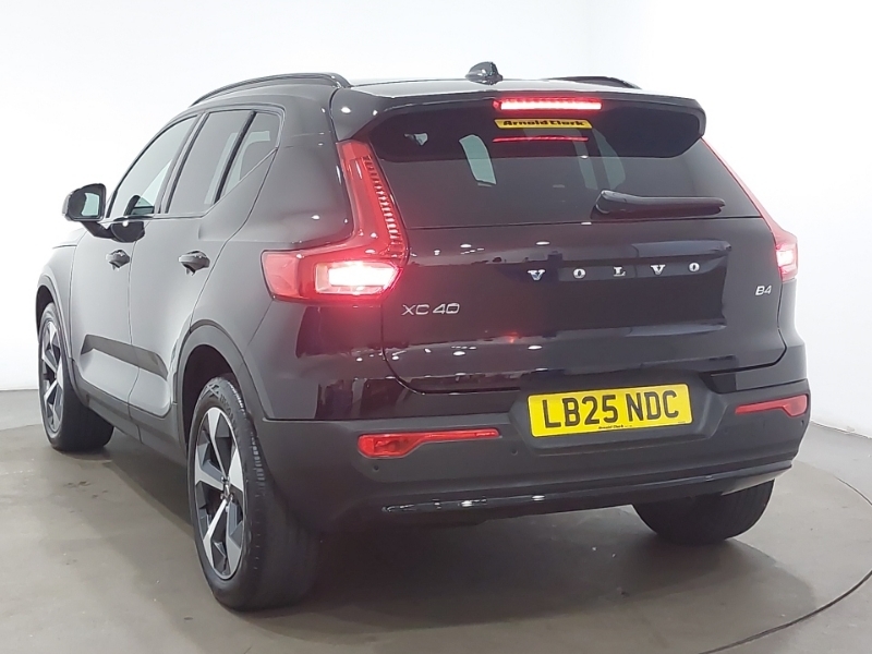 Volvo XC40 2.0 B4p Plus Dark LB25NDC Black #2
