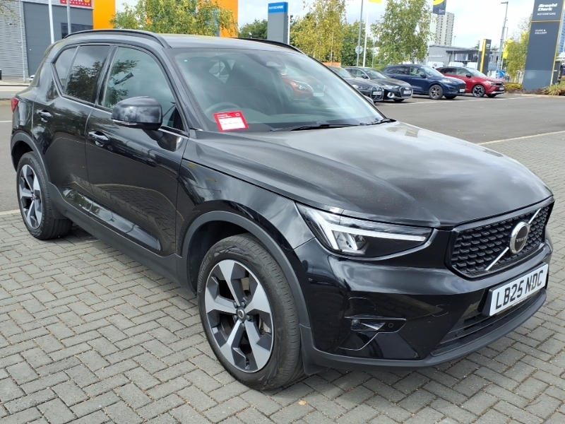 Volvo XC40 2.0 B4p Plus Dark LB25NDC Black