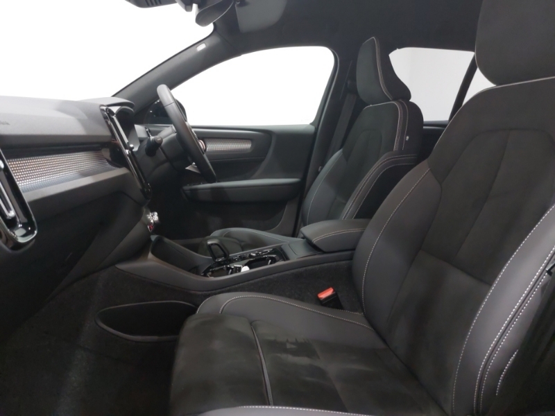 Volvo XC40 2.0 B4p Plus Dark LB25NDC Black #5