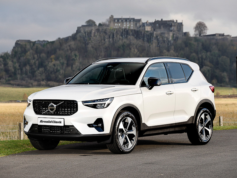 Volvo XC40 2.0 B3p Plus Dark SL75BLK White #4