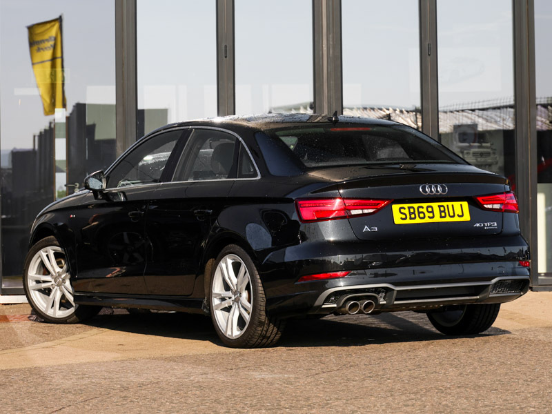 Audi A3 40 Tfsi Quattro S Line S Tronic SB69BUJ Black #2