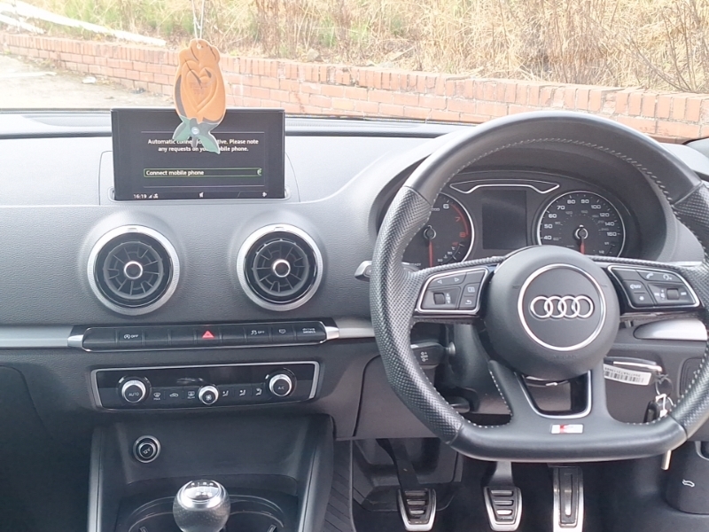 Audi A3 30 Tfsi 116 Black Edition LR20WJA White #3