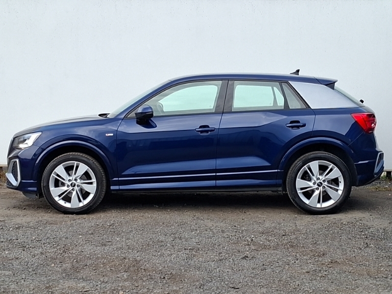 Audi Q2 35 Tfsi S Line S Tronic YM23FNN Blue #4