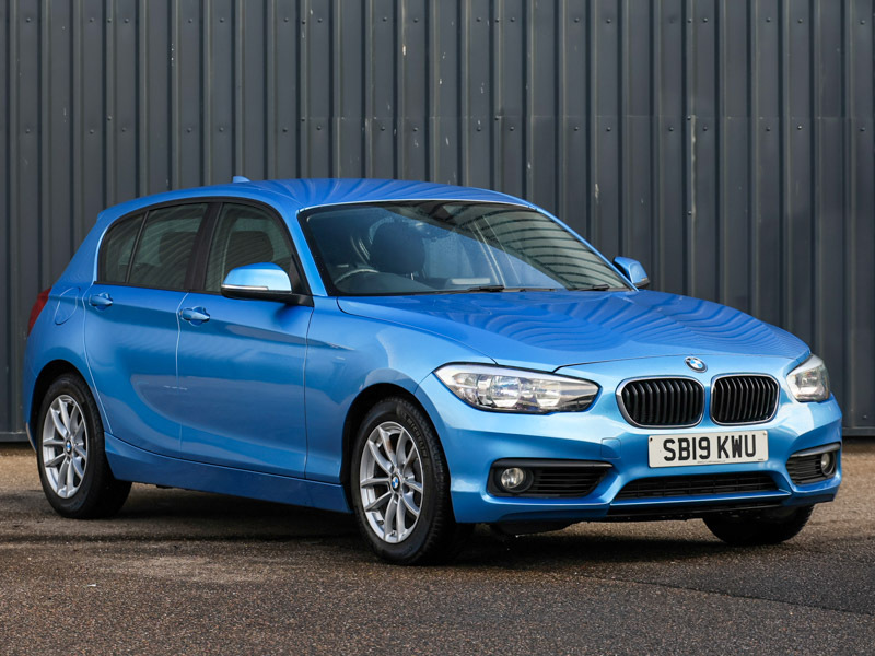 BMW 1 Series 118I 1.5 Se Navservotronic Blue