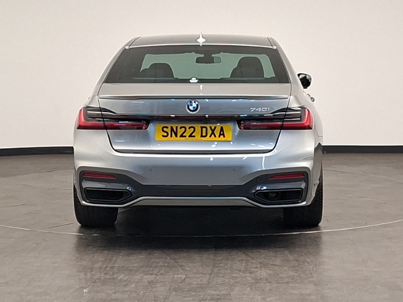 BMW 7 Series  Black #15