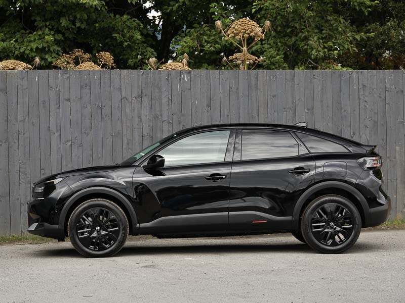 Citroen C4 1.2 Hybrid 145 Collection Black #4