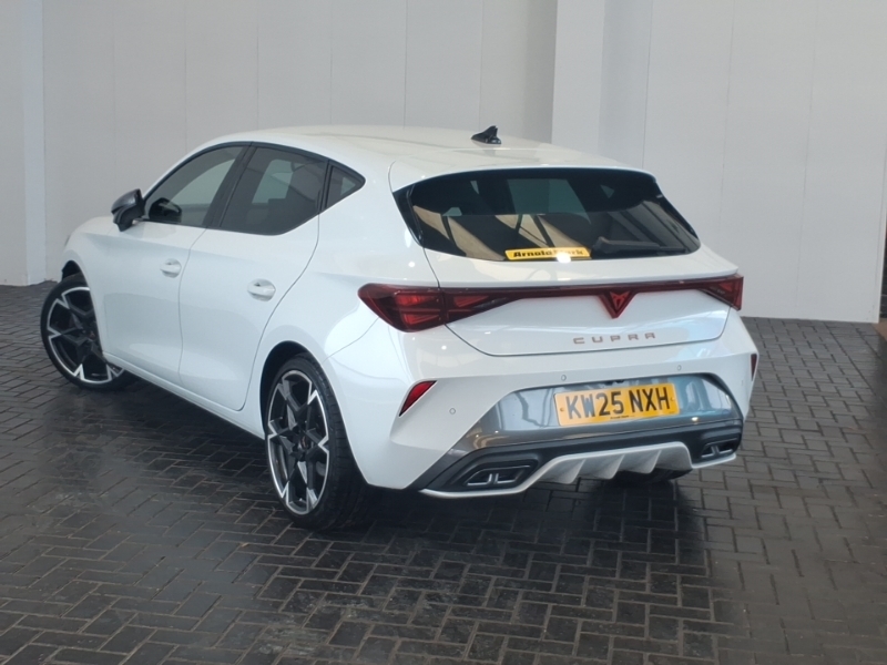 Cupra Leon 1.5 Etsi 150 V2 Dsg White #2