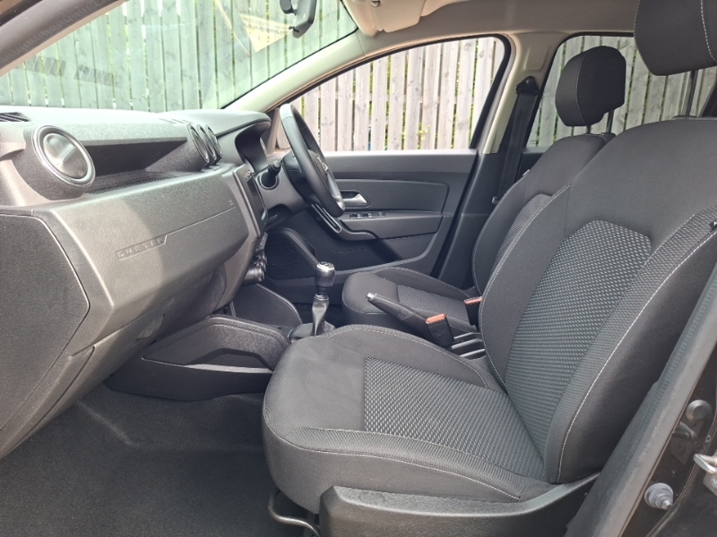 Dacia Duster 1.0 Tce 100 Comfort Black #5