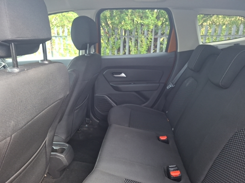 Dacia Duster 1.5 Blue Dci Comfort SC21BZN Orange #6