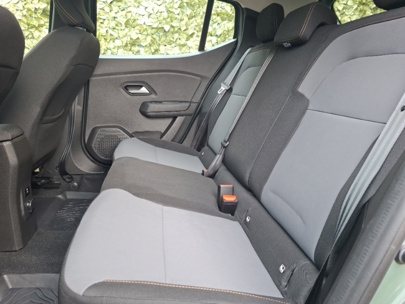 Dacia Sandero Stepway 1.0 Tce 110 Extreme SE24TLK Green #6