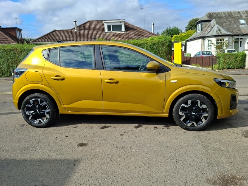 Dacia Sandero 1.0 Tce Journey SC26WPO Yellow #4