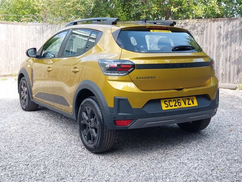 Dacia Sandero Stepway Hatchback 1.0 Tce Extreme SC26VZV Yellow #2