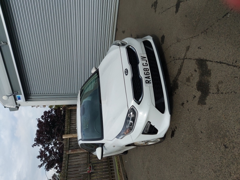 Kia Ceed 1.6 Crdi Isg 2 RA68GJV White