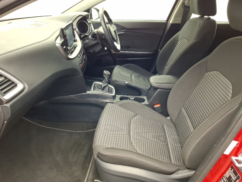 Kia Xceed 1.5T Gdi Isg 2 MJ23TKD Red #5