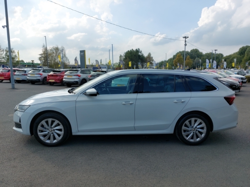 Skoda Octavia 2.0 Tdi 150 Se L Dsg White #4
