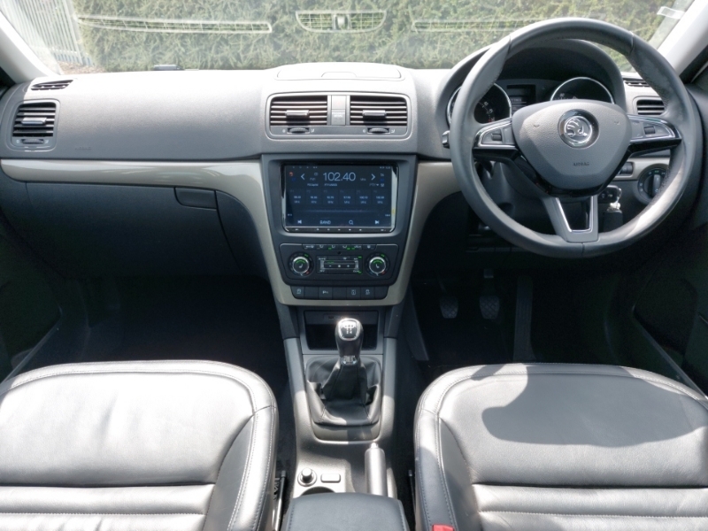 Skoda Yeti 2.0 Tdi Cr Se L Drive White #3