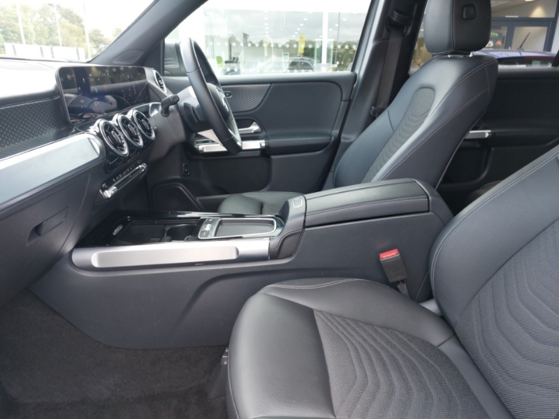 Mercedes-Benz GLB Class Glb 200 Sport Executive 7G-tronic Grey #5