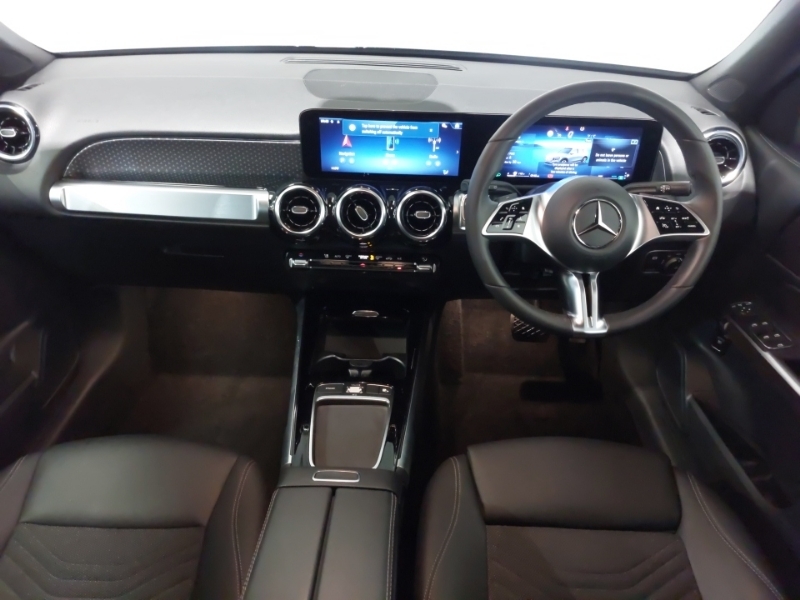 Mercedes-Benz GLB Class Glb 200 Sport Executive 7G-tronic Black #3