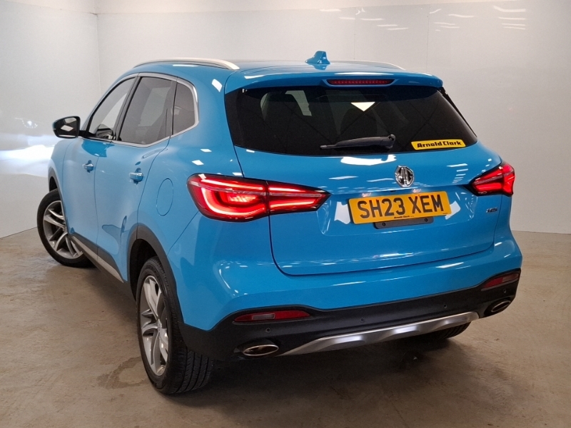 MG HS 1.5 T-gdi Exclusive Blue