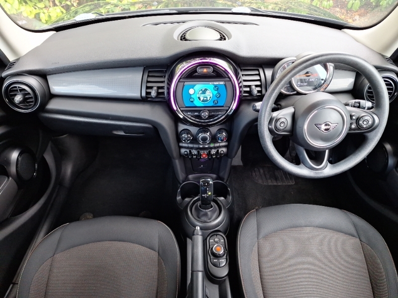 Mini Hatch 1.5 Cooper Classic II VO20LKG Black #3