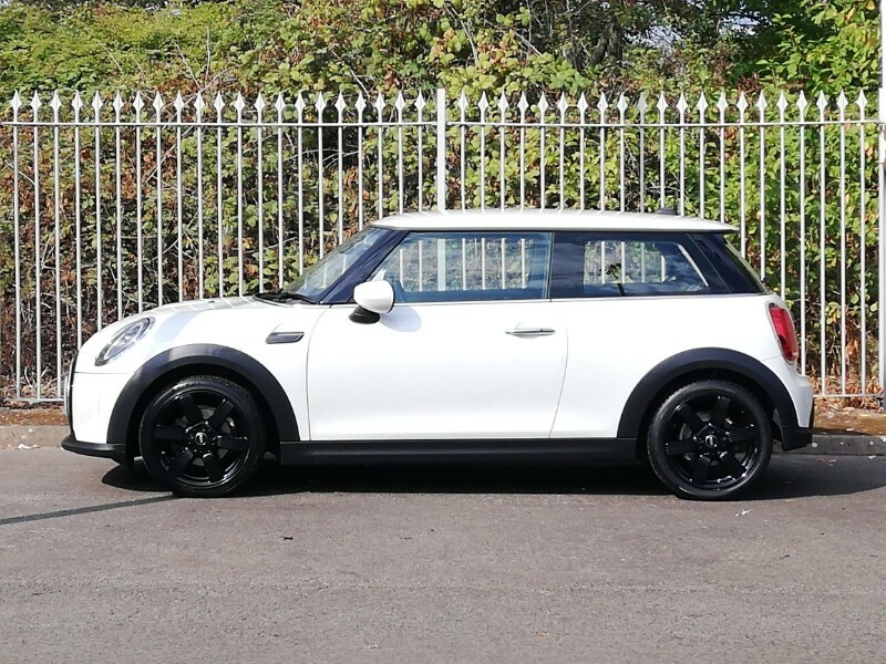 Mini Hatch 1.5 Cooper Classic Premium NG23TVT White #4