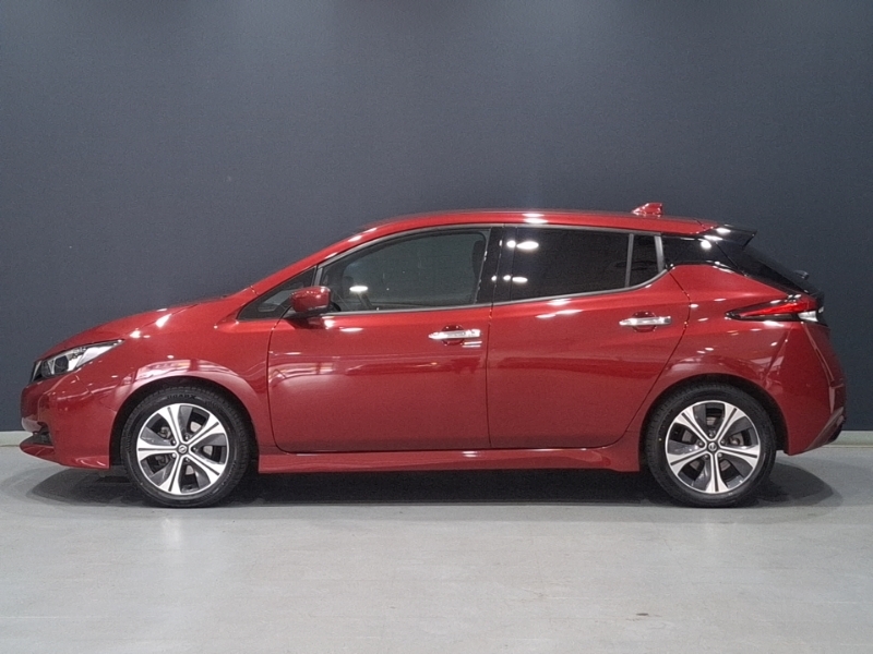 Nissan Leaf 110Kw Tekna 40Kwh Red #4