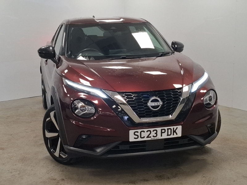 Nissan Juke 1.0 Dig-t 114 Tekna Red