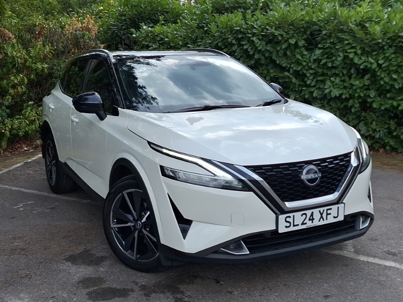 Nissan Qashqai 1.3 Dig-t Mh Tekna White