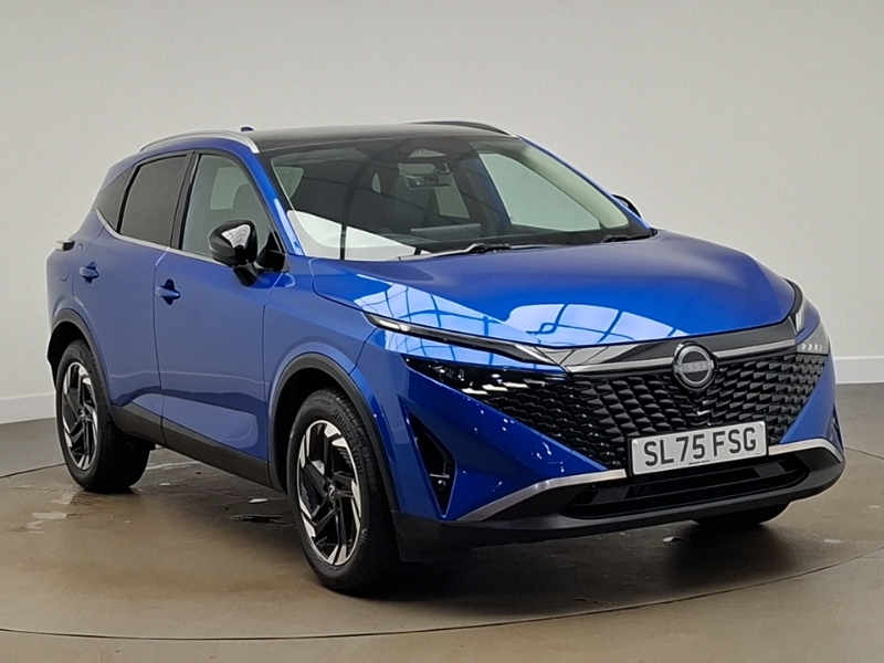 Nissan Qashqai 1.3 Dig-t Mh N-connecta Glass Roof Blue