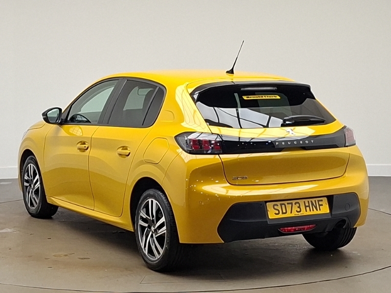 Peugeot 208 1.2 Puretech Active Premium Yellow