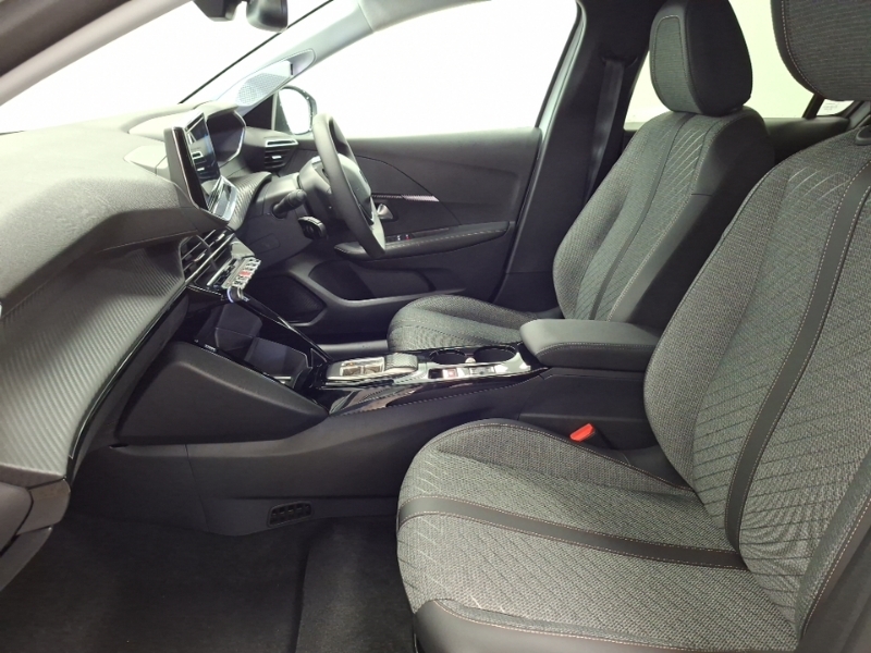 Peugeot e-208 100Kw Allure 50Kwh White #5