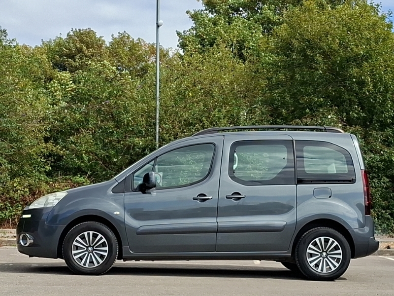 Peugeot Partner Tepee 1.6 E-hdi 92 S Egc Grey #4