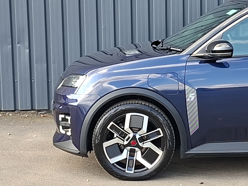 Renault 5 E-Tech Comfort Range 52Kwh Iconic Five Blue #19