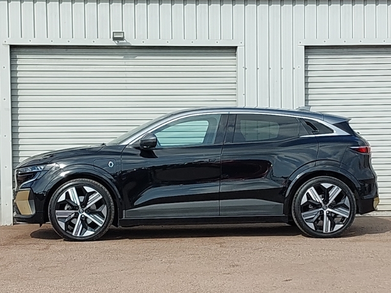 Renault Megane E-Tech Ev60 160Kw Iconic 60Kwh Optimum Charge Black #4